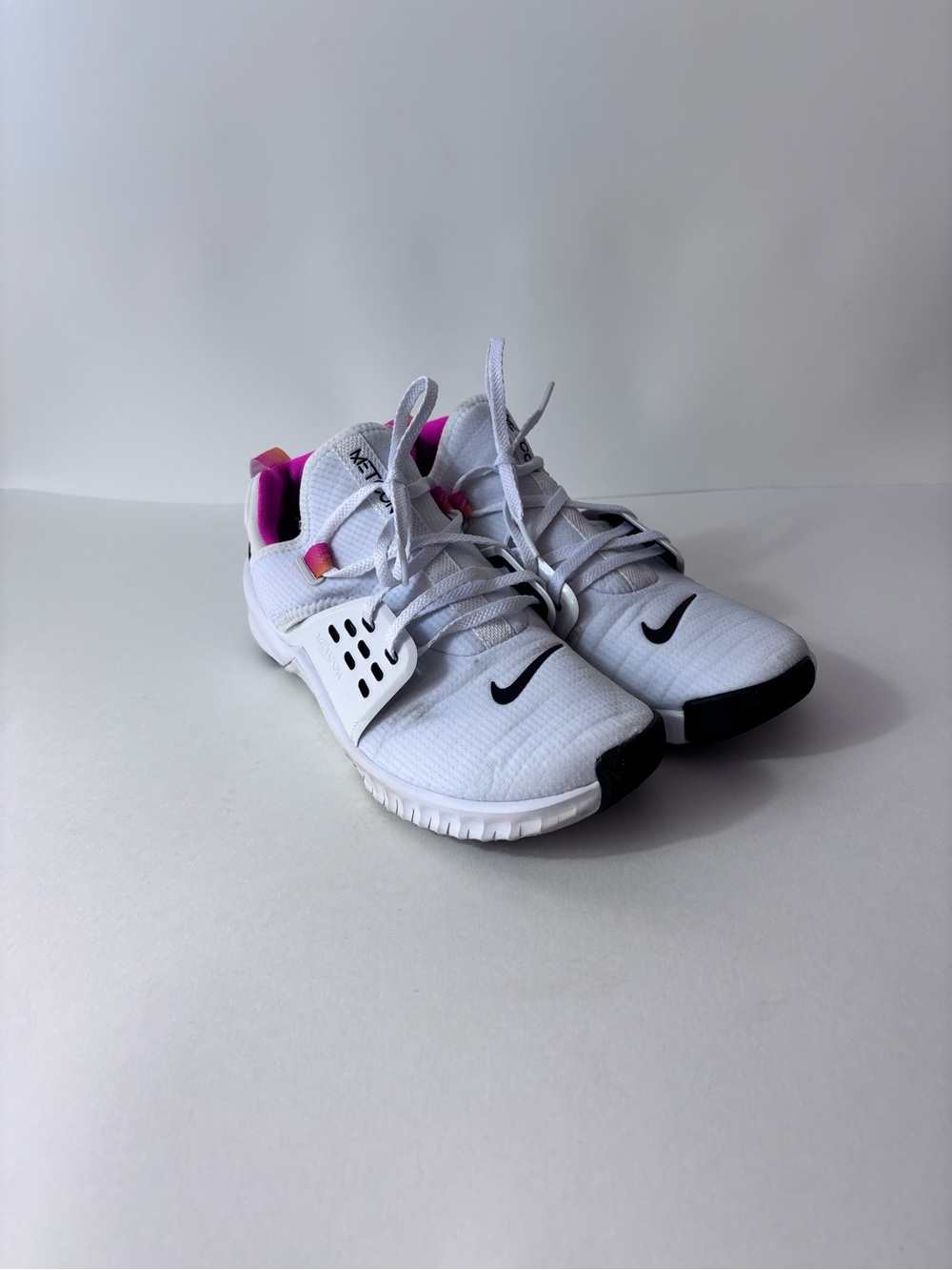 Nike Free Metcon 2 White Fuchsia Lace Training Shoes  Women's Size 9.5 See Pics